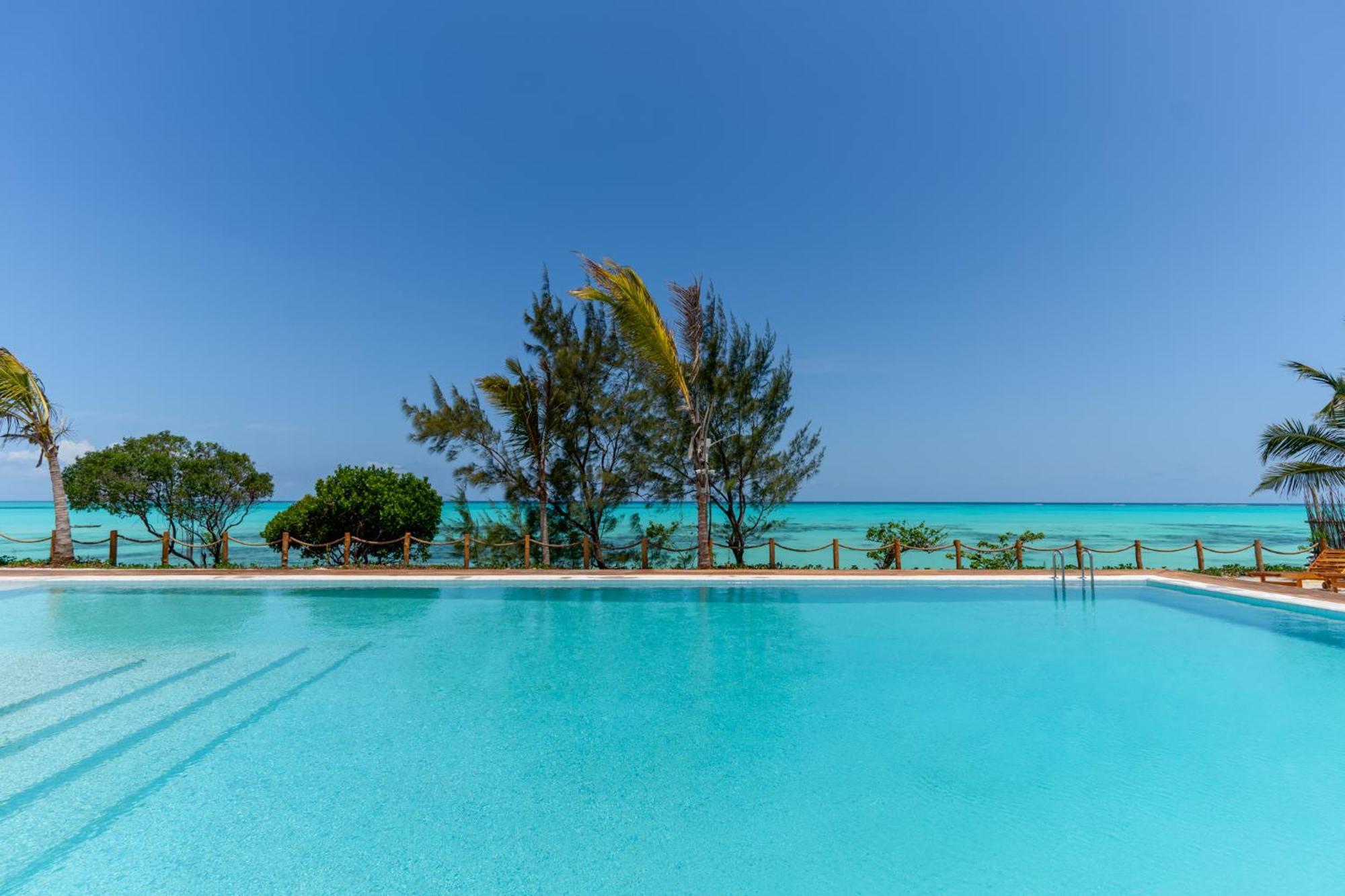 Kaskazi Hotel Zanzibar จัมเบียนี ภายนอก รูปภาพ