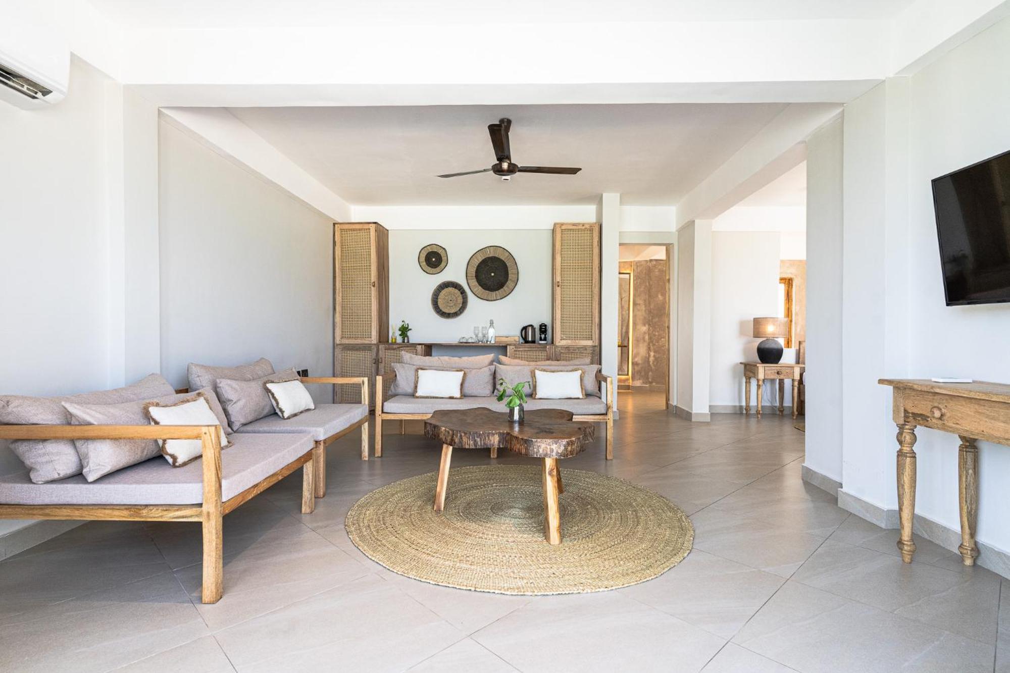 Kaskazi Hotel Zanzibar จัมเบียนี ภายนอก รูปภาพ