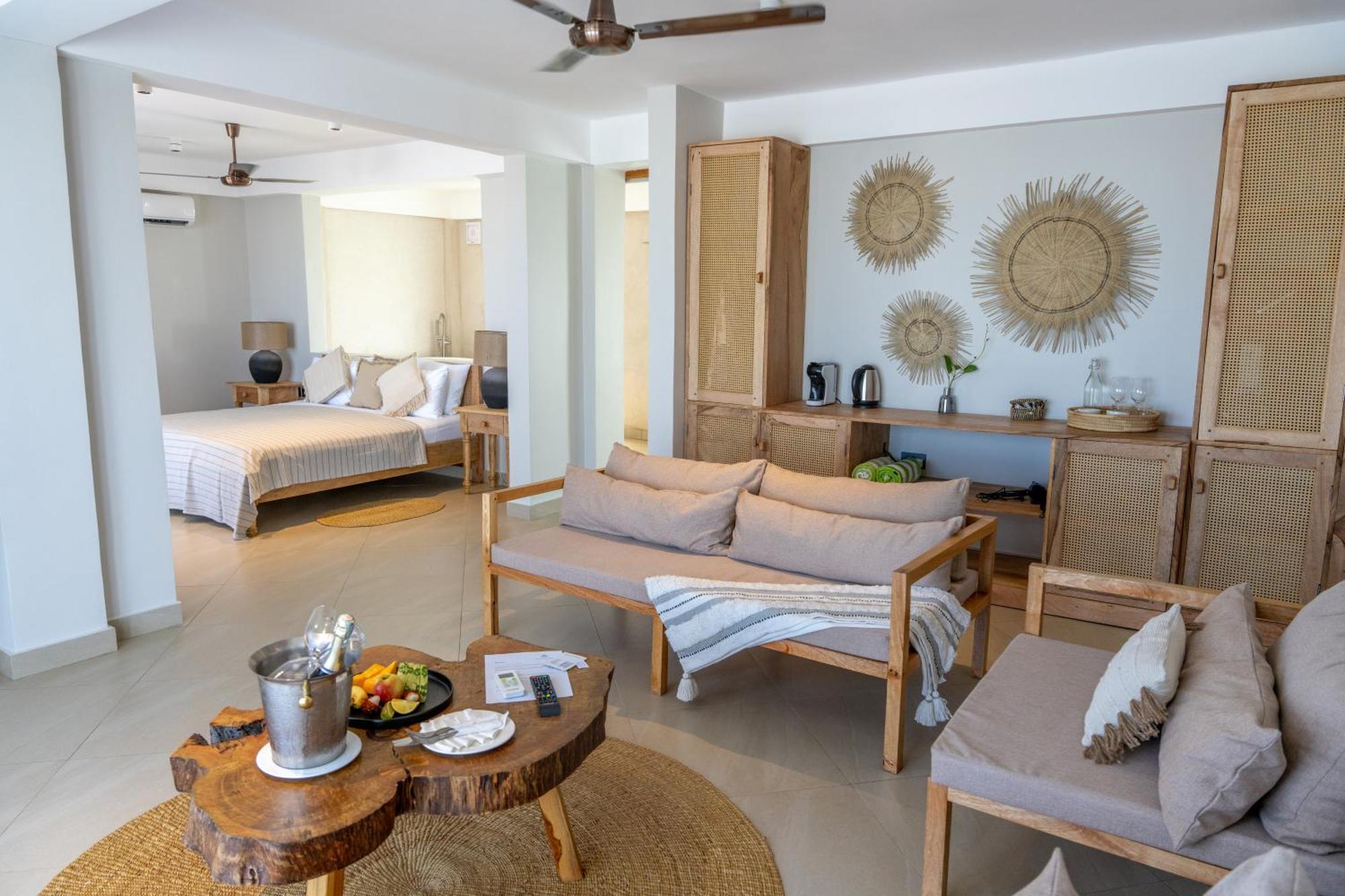 Kaskazi Hotel Zanzibar จัมเบียนี ภายนอก รูปภาพ
